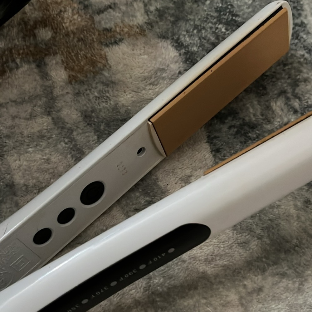 Chi straightener - Picture 3 of 5